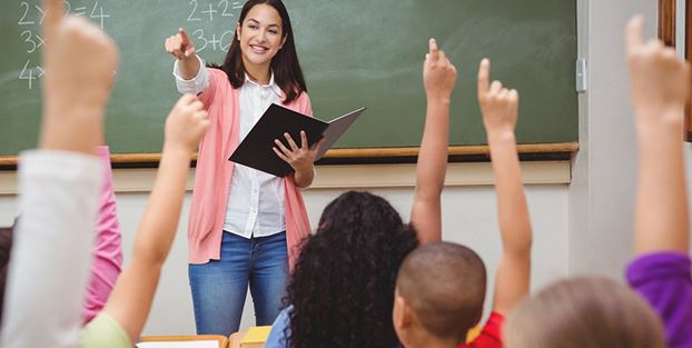 ¿Cuánto gana un maestro de primaria en México en 2026?