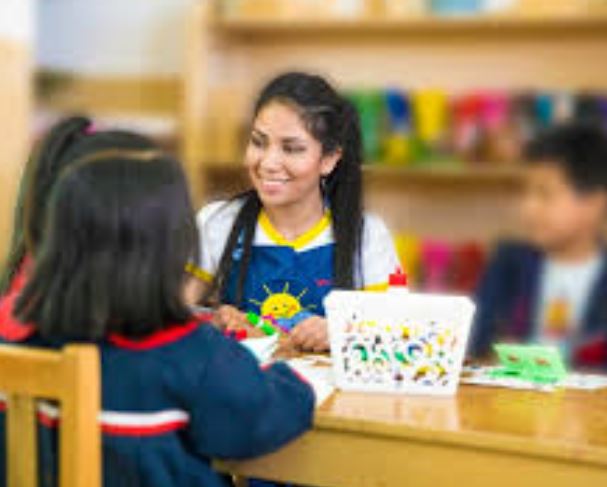 ¿Cuánto gana un docente de inicial en Perú?