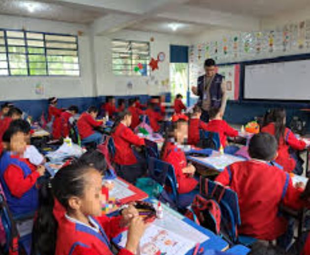 ¿Cuánto gana un maestro de primaria en Guatemala