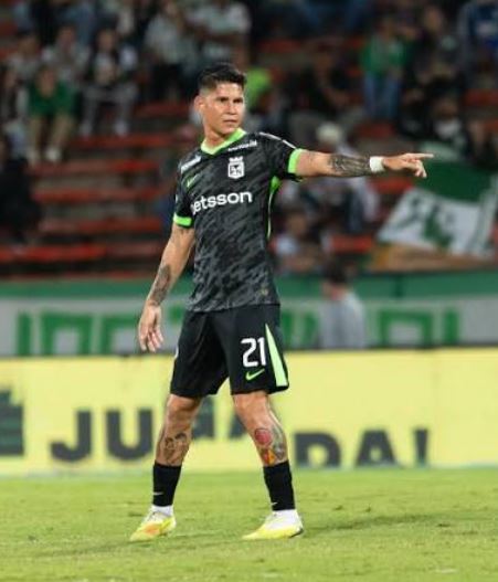 Cuánto gana Campuzano en Nacional al mes