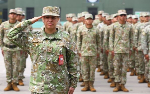 ¿Cuánto gana un militar voluntario en Perú?
