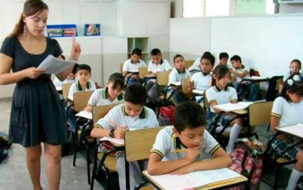 ¿Cuánto gana un maestro de primaria en Honduras?