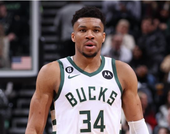 Cuánto gana Giannis Antetokounmpo