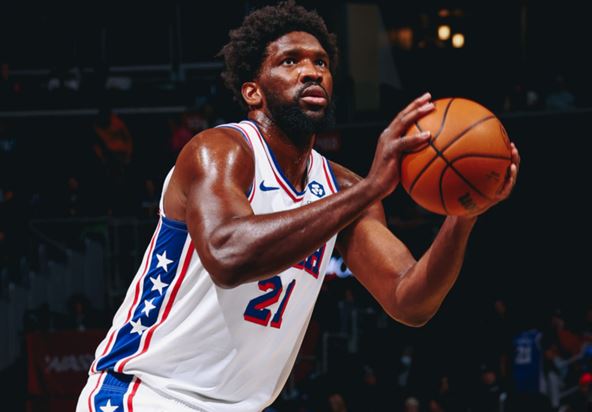 ¿Cuánto gana Joel Embiid al año?