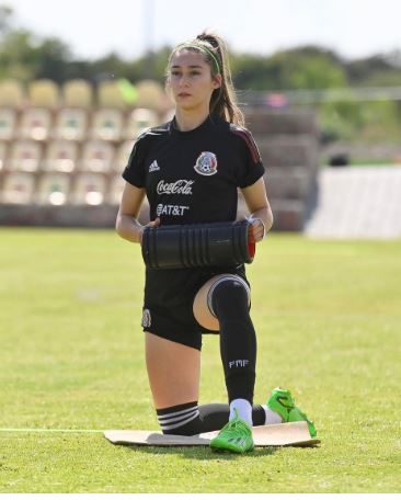 Cuánto gana una mujer futbolista