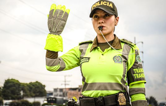 Cuánto gana un agente de tránsito en Colombia