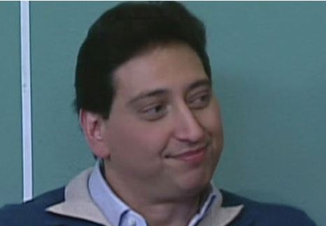 Cuánto gana Enrique Burak