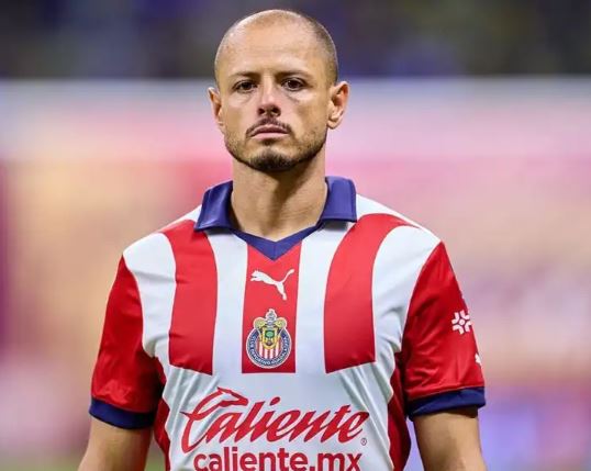Cuánto ganaba Chicharito en Chivas