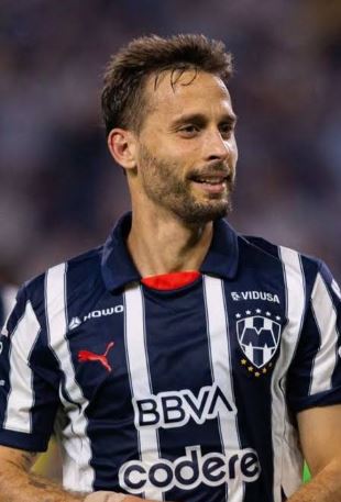 Cuánto ganaba Sergio Canales en Monterrey