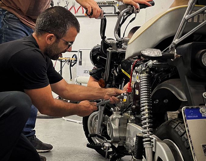 ¿Cuánto gana un mecánico de motos?