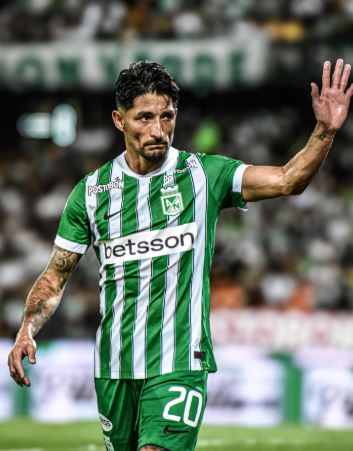 Cuánto gana Casco en Nacional